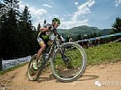 巫肯定道和巨型蠕虫一直在方式